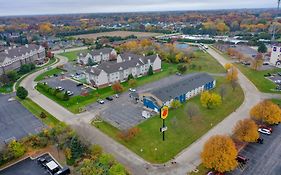 Super 8 By Wyndham Rockford I-90 Casino District